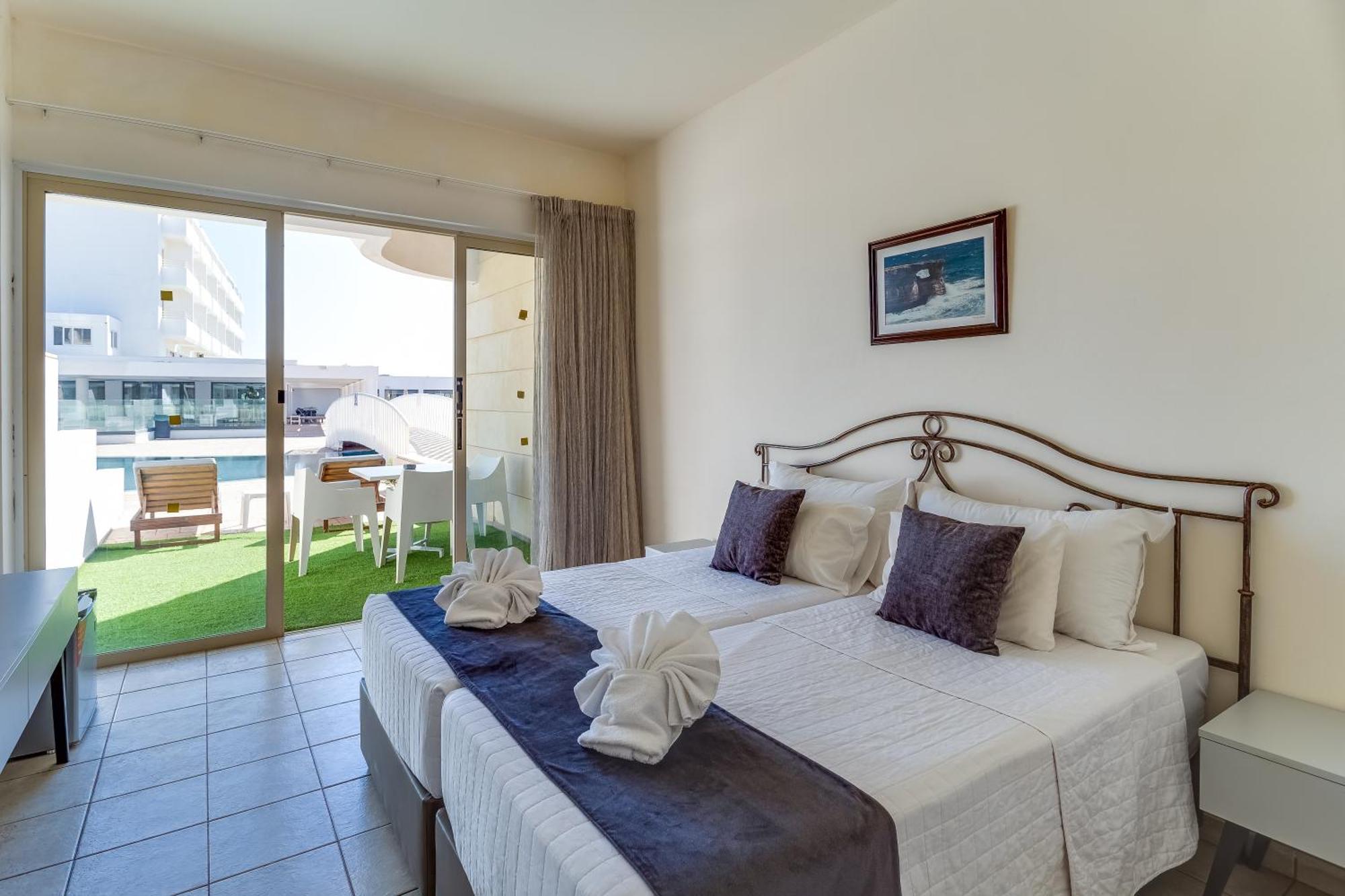 Piere - Anne Beach Hotel Agia Napa Exterior foto